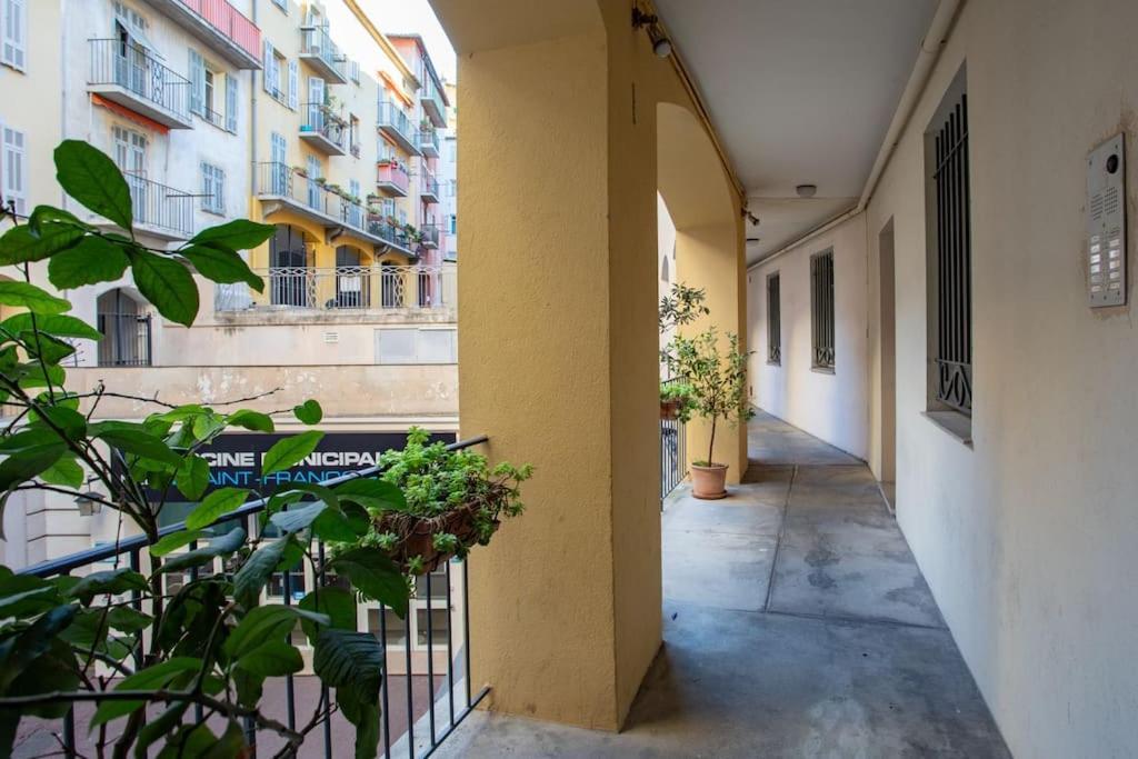 Apartment #39 Old Town 3 Bdr Ac Balcony 5mins Walk To Sea Nizza